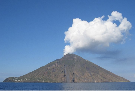 Stromboli day sight